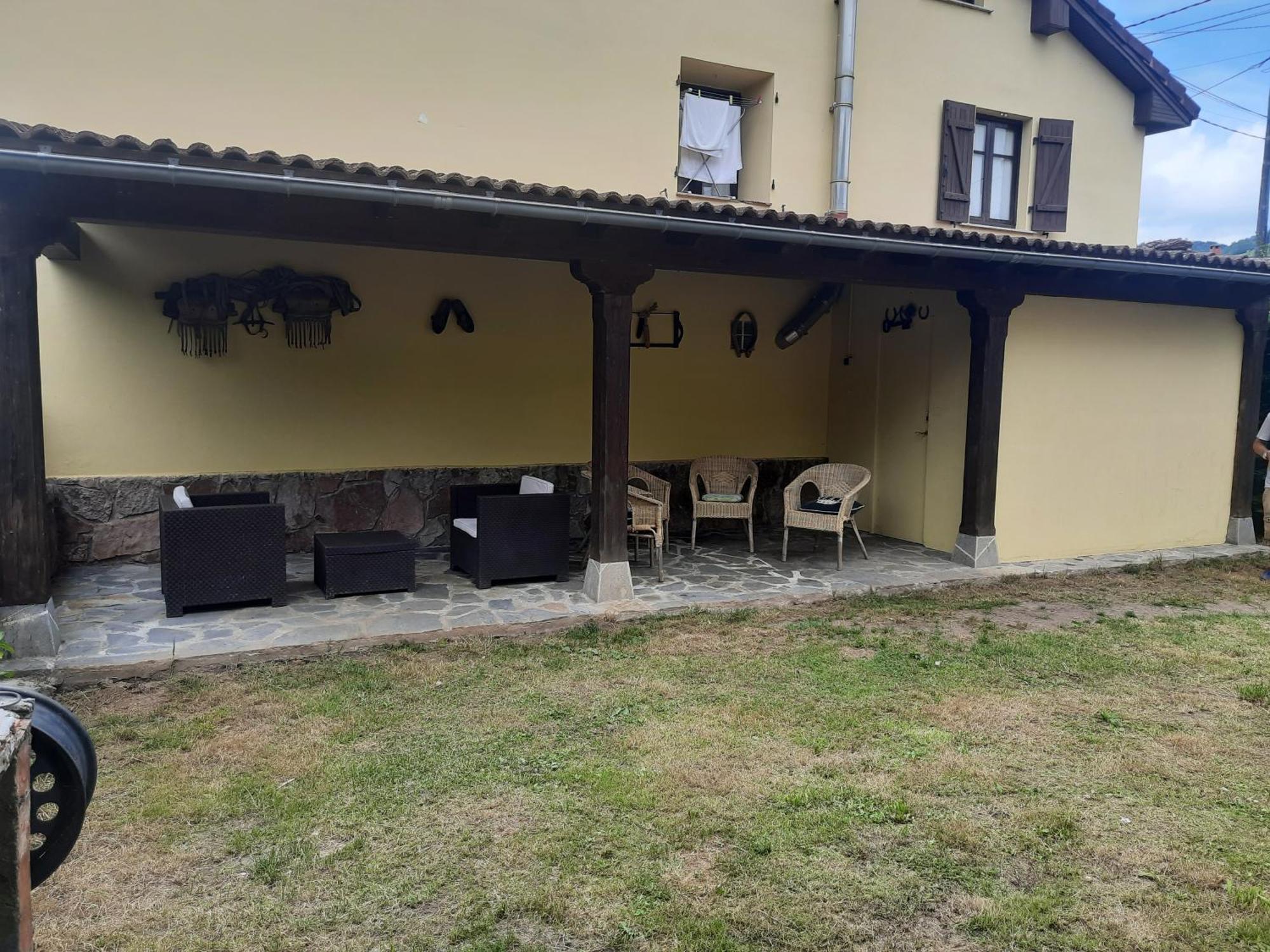 Onís Apartamentos Rurales La Candaliega מראה חיצוני תמונה